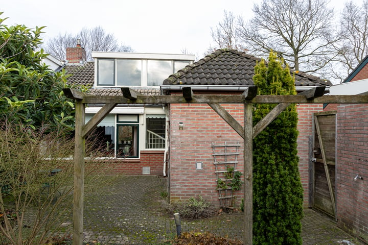 Bekijk foto 31 van van Galenstraat 11