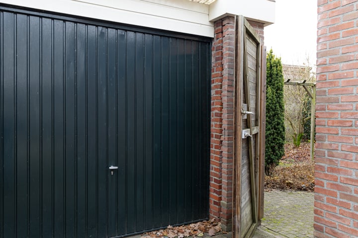 Bekijk foto 35 van van Galenstraat 11