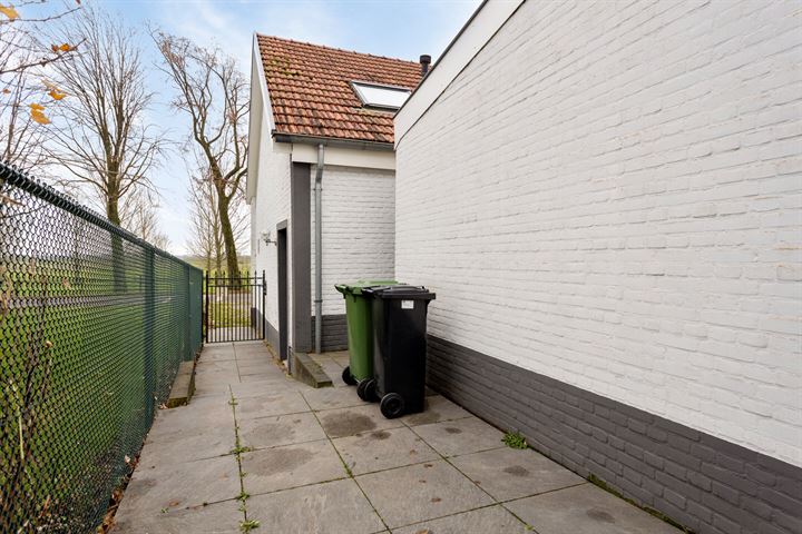 Bekijk foto 52 van Berikstraat 15