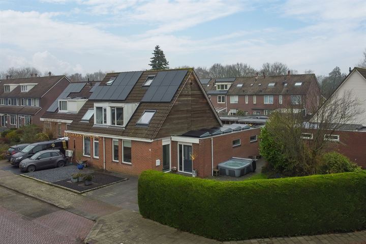 Bekijk foto 42 van Diemenlaan 65