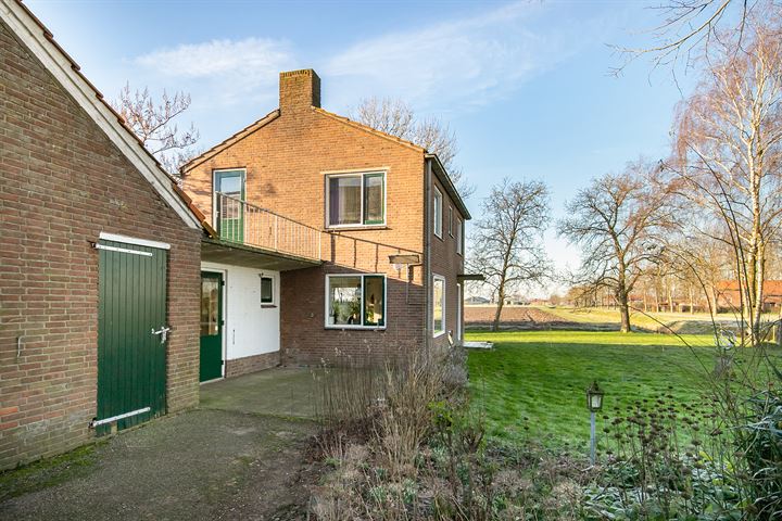 Bekijk foto 35 van Liesbroekstraat 3