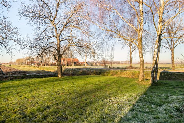 Bekijk foto 40 van Liesbroekstraat 3