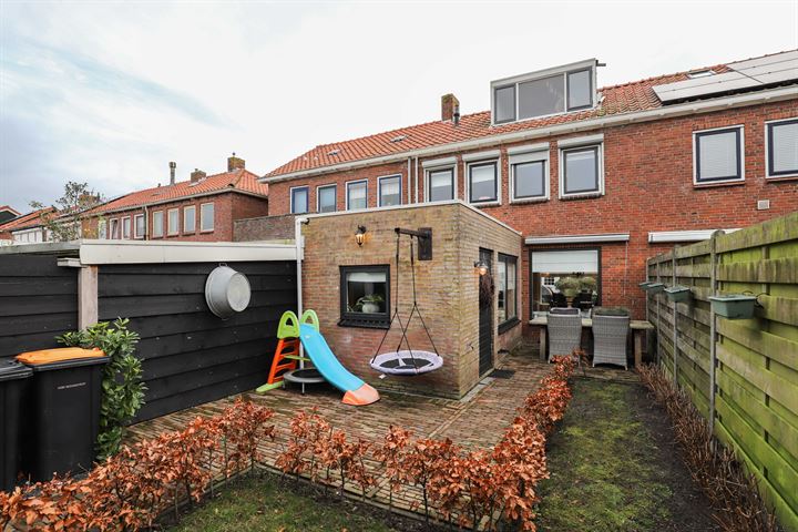 Bekijk foto 22 van Lijsterbesstraat 5