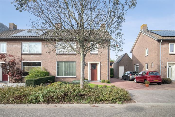 Bekijk foto 2 van Bilderbeekstraat 2-B