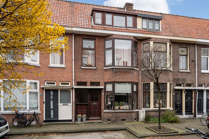 Bekijk foto 2 van Pieter de Hooghstraat 21