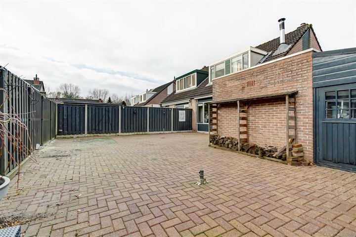 View photo 32 of Liebeek 16-A