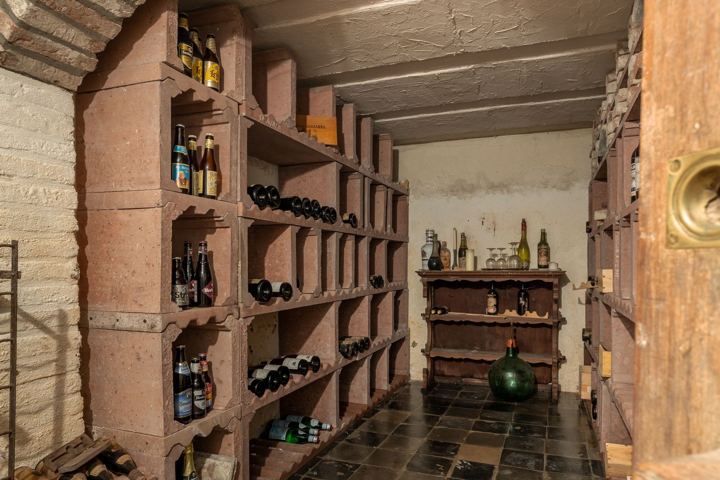 Photo 44 of Frederik Barbarossaweg 2