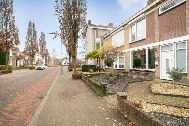 Bekijk foto 40 van Virmundtstraat 95