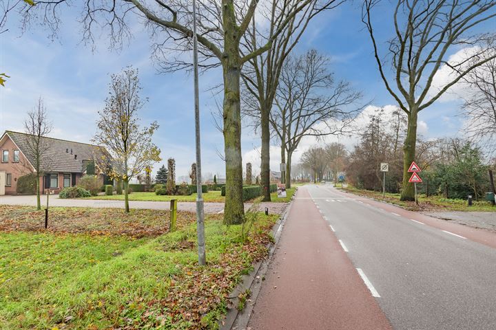 Bekijk foto 37 van Hoevelakenseweg 153