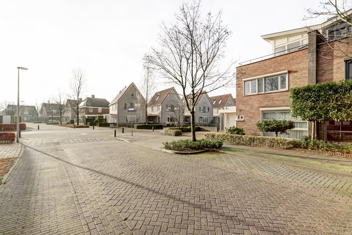 Bekijk foto 2 van De Schoolmeesterstraat 30