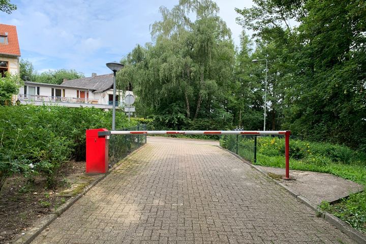 Bekijk foto 20 van Viergrenzenweg 68