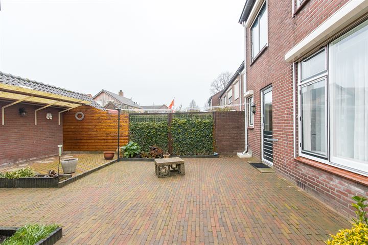 Bekijk foto 34 van Bernhardstraat 5