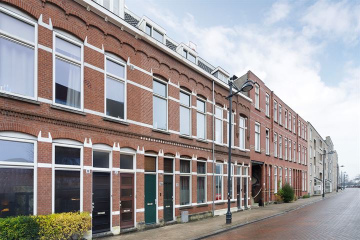 Bekijk foto 32 van Spoorstraat 11-A