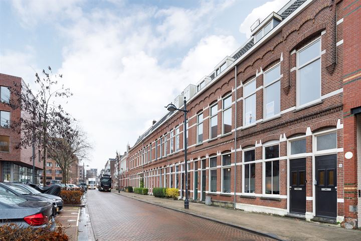 Bekijk foto 34 van Spoorstraat 11-A