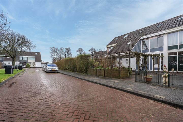 Bekijk foto 14 van Klaproosstraat 19