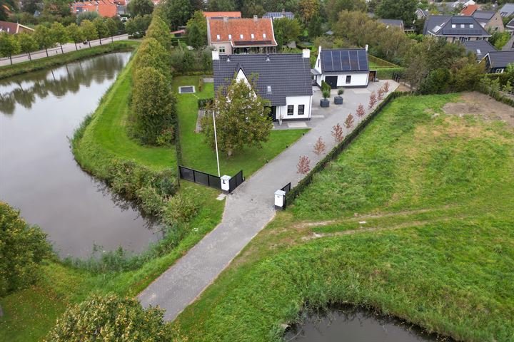 Bekijk foto 58 van Bloemenweg 10