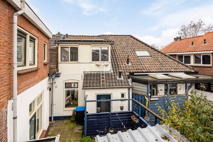 Bekijk foto 12 van Spoorstraat 38