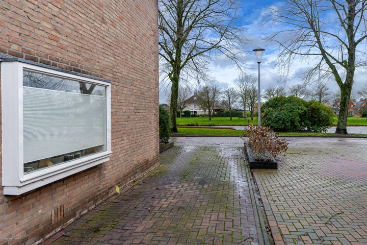 Bekijk foto 34 van Valklaan 9