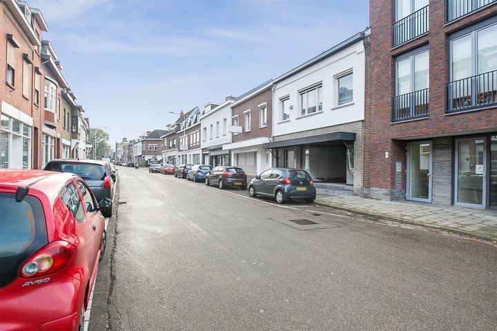 View photo 30 of Bleijerheiderstraat 8