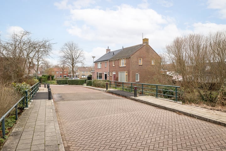 Bekijk foto 39 van Outger Jacobszstraat 16