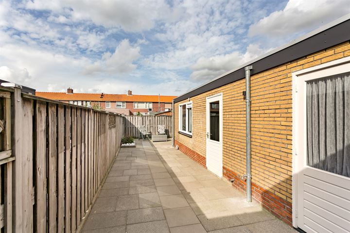 View photo 20 of Robertstraat 26