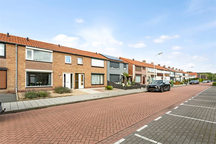 View photo 23 of Robertstraat 26