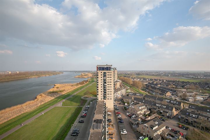 Bekijk foto 29 van Maasboulevard 48-P