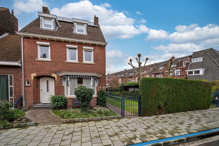 Foto 1 van Parallelweg 48