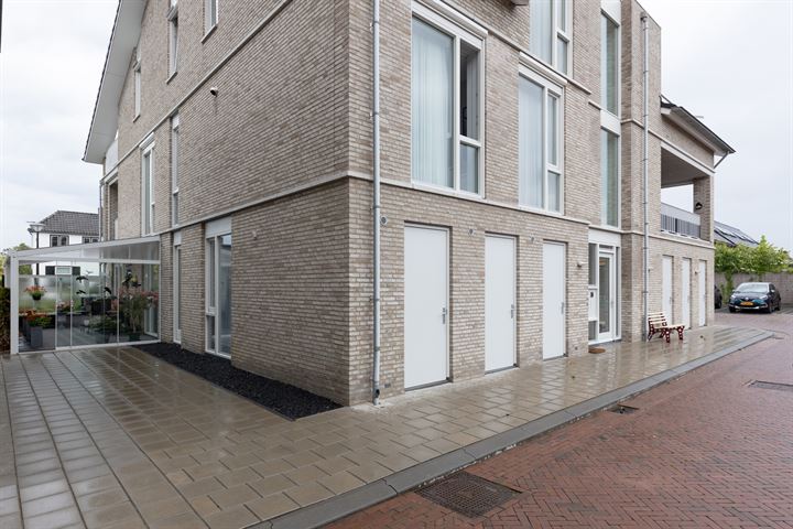 Bekijk foto 4 van Wethouder Bentstraat 23