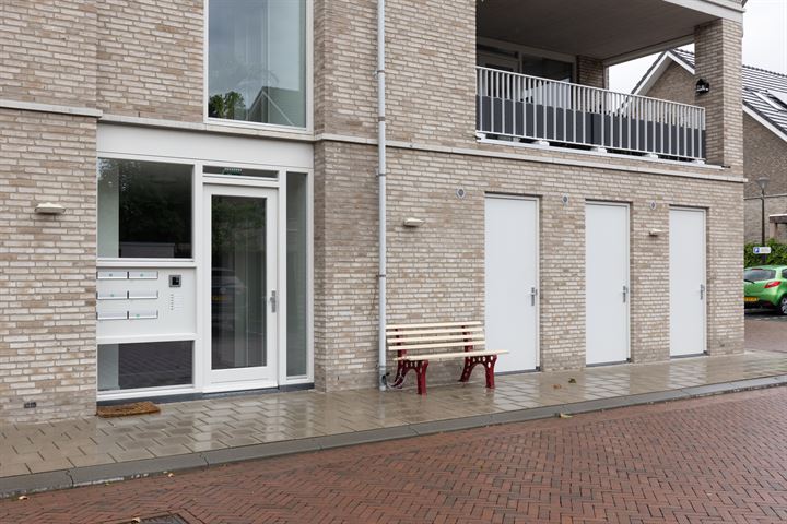 Bekijk foto 6 van Wethouder Bentstraat 23