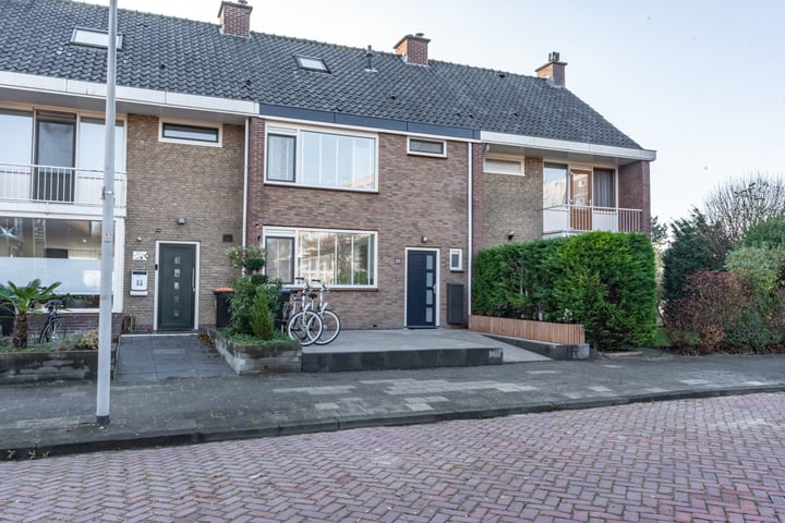 Bekijk foto 35 van Schollevaarstraat 25