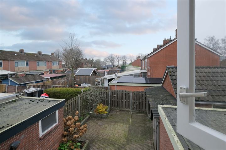 Bekijk foto 18 van Lagendijkstraat 12