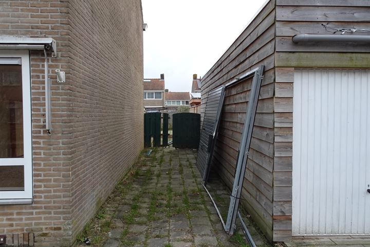 Bekijk foto 21 van Dr. Harm Smeengestraat 7