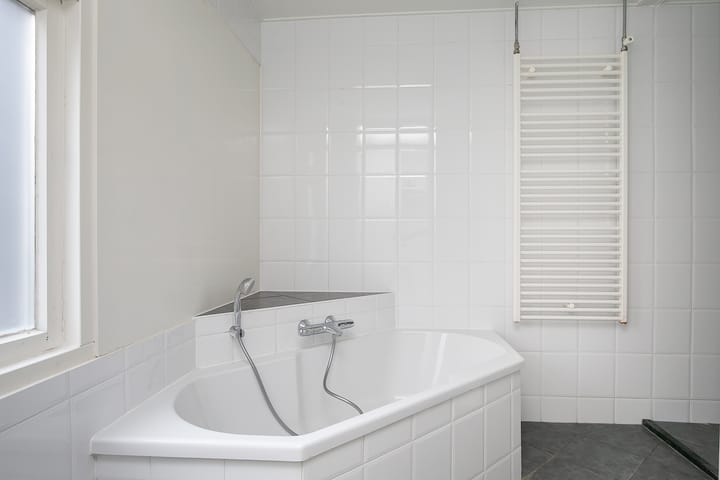 Foto 20 van De Bloemert 1-- 17