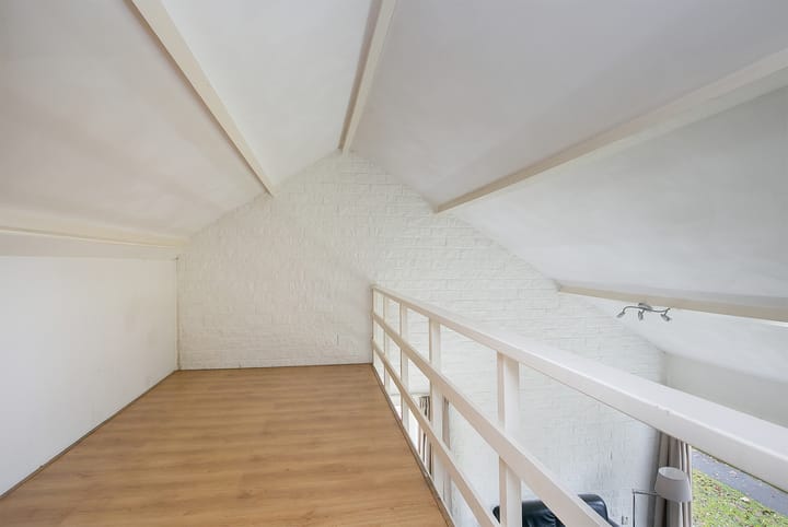 Foto 24 van De Bloemert 1-- 17