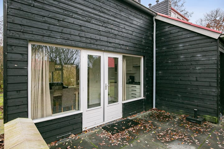 Foto 30 van De Bloemert 1-- 17