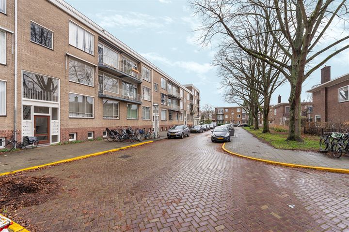 View photo 28 of Finsenstraat 16-1