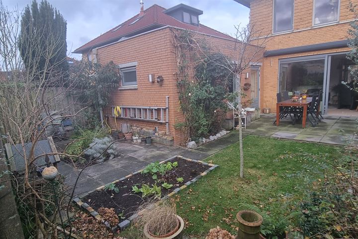 Bekijk foto 32 van Asdonksestraat 6