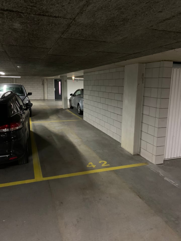 Foto 2 van Artemisstraat parkeerplaats 42