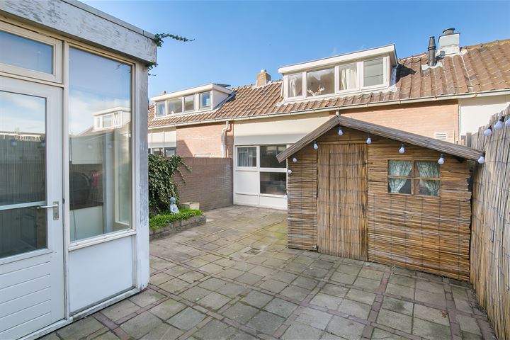 Bekijk foto 31 van Beatrixstraat 16