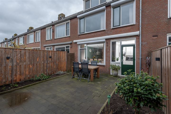 Bekijk foto 2 van Graaf Florisstraat 18