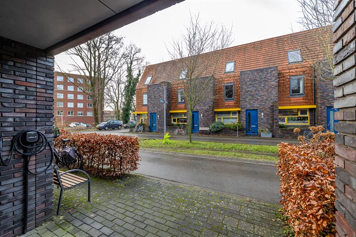 Bekijk foto 4 van Tjerk Bolhuisstraat 3