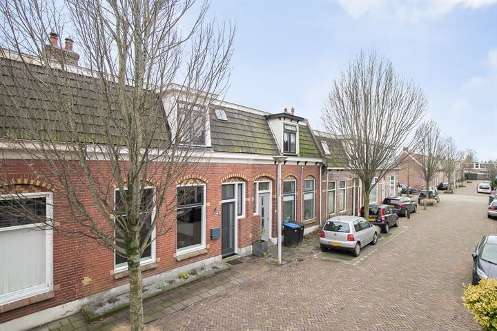 Bekijk foto 6 van 3e Woudstraat 40