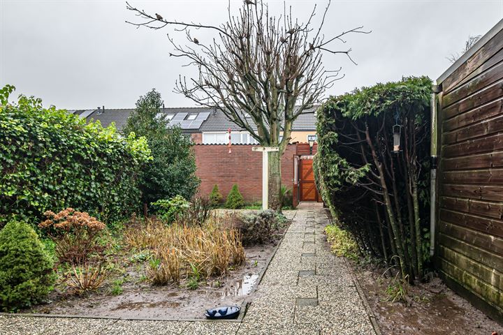 Bekijk foto 30 van Kruisstraat 4