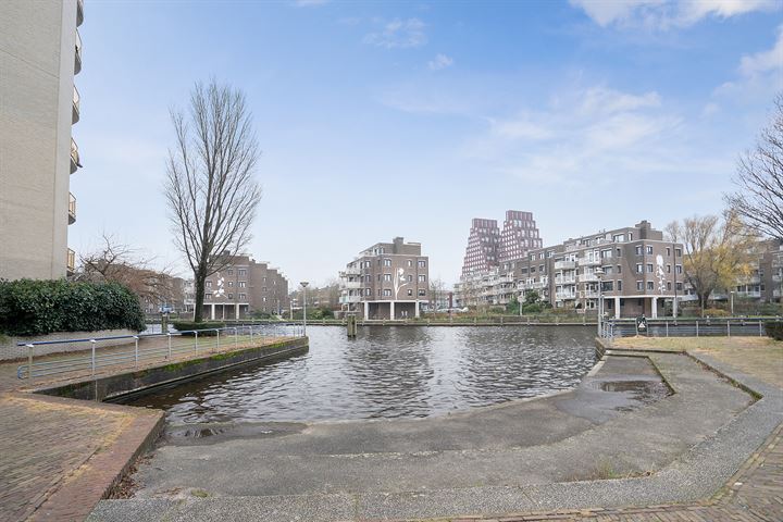 Bekijk foto 16 van Van Reigersbergenstraat 39-1