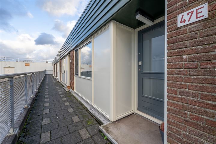 Bekijk foto 2 van Nieuwstraat 47-E