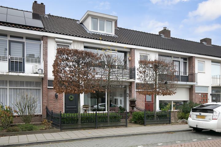 Bekijk foto 45 van Montfortanenlaan 21