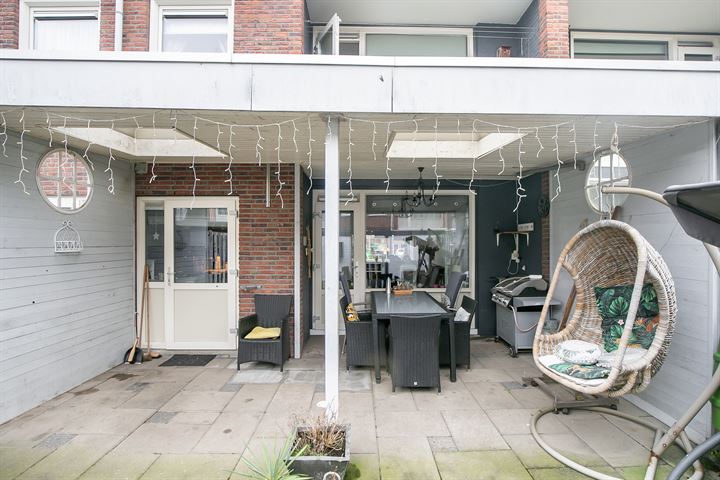 Bekijk foto 34 van Roerstraat 56