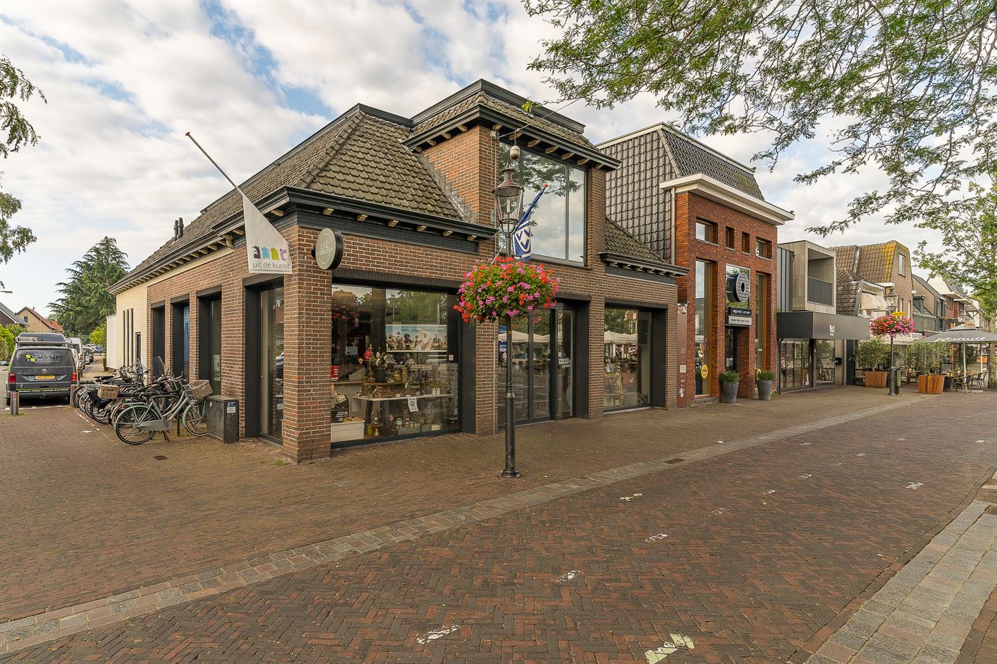 View photo 1 of Dorpsstraat 23