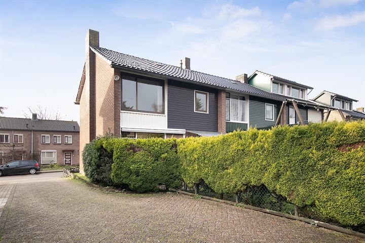 Bekijk foto 32 van Derk Wiggersstraat 11